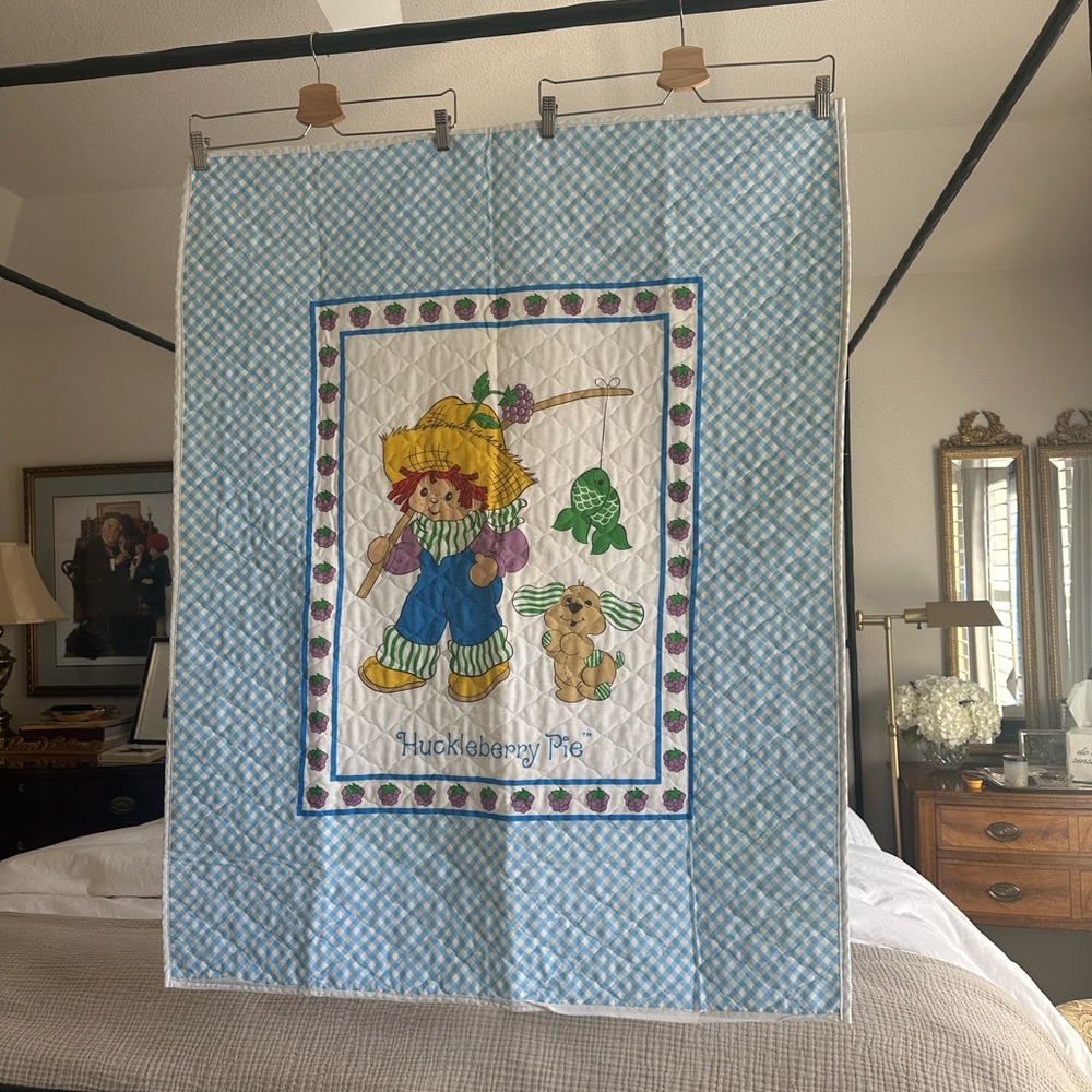 Vintage Huckleberry Pie Blue and White Quilt